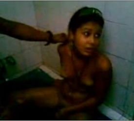 Fin de semana con colegiala en el baño