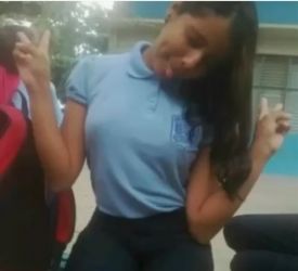 Cogiendo con la compañera a escondidas
