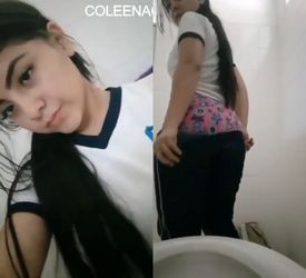 Chibola culona se desnuda en el baño del salon